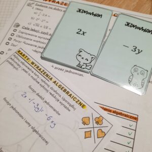 Karty do gry z wyrażeń algebraicznych (klasa 6-8)